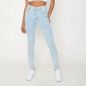 Levi's only worn & washed once